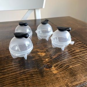 Sphere ice makers set of 4
